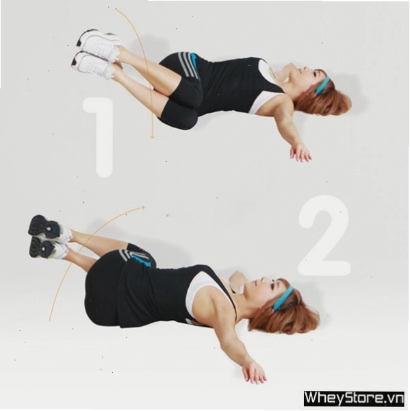 Động tác Scissor Kick mô phỏng chuyển động của chiếc kéo
