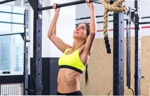 Đu xà giúp tăng cường sức mạnh cơ bắp và cải thiện vóc dáng