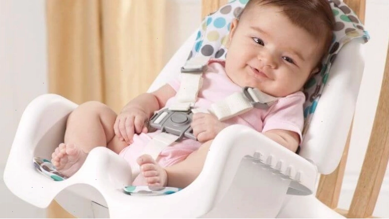Giai đoạn phát triển kỹ năng ngồi của trẻ sơ sinh