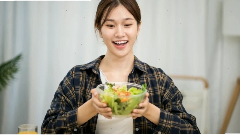 Giảm cân có nên ngủ trưa không? Lợi ích bất ngờ của giấc ngủ ngắn