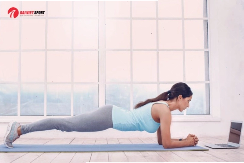 Giữ tư thế Plank đúng kỹ thuật