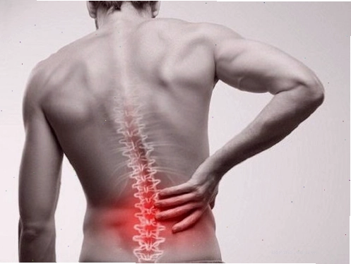 Hình ảnh minh họa người tập tạ và nguy cơ thoát vị đĩa đệm