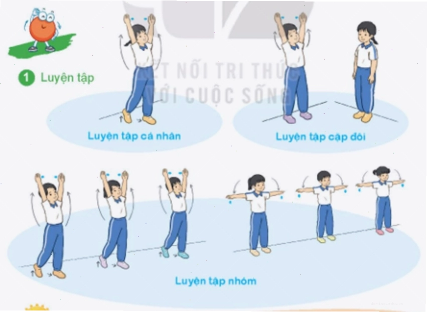 Học sinh vui vẻ tập luyện cùng nhau