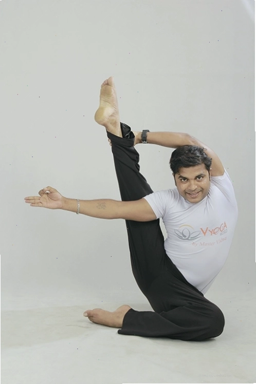 Học viên thực hành các bài tập Yoga sáng tạo