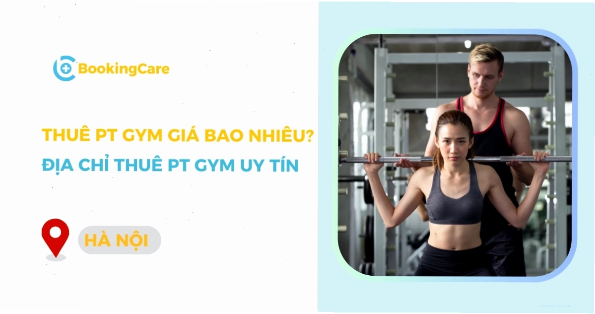 Huấn luyện viên cá nhân hướng dẫn tập luyện đúng kỹ thuật cho học viên