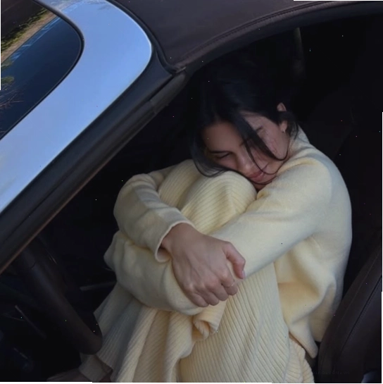 Kendall Jenner trong trang phục đời thường