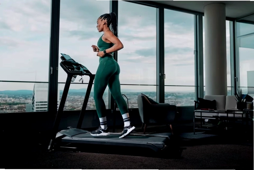 Kết hợp chạy bộ với máy tại phòng gym để hỗ trợ giảm mỡ và tăng cơ
