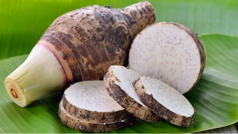 Khoai môn chứa 112 kcal trên mỗi 100g