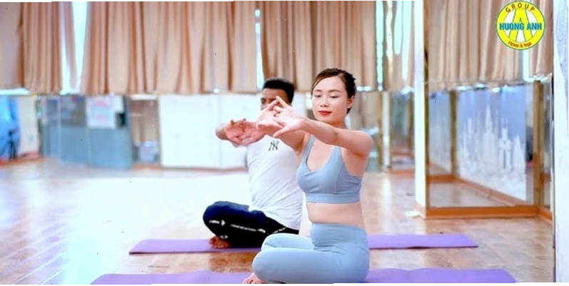 Không gian tập luyện thoáng đãng tại Hương Anh Yoga