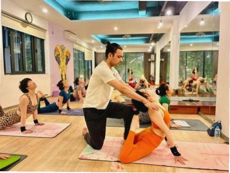 Không gian tinh tế tại Divine Yoga & Dance Studio quận Cầu Giấy
