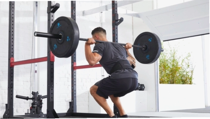 Không nên sử dụng tạ nặng ngay từ đầu để phòng tránh chấn thương do cơ bắp chưa kịp làm quen