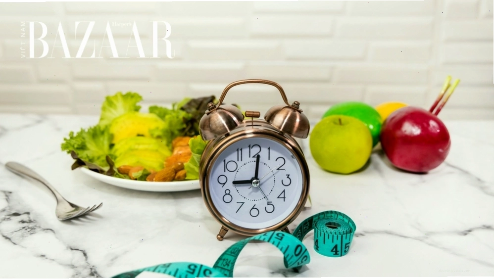 Khung giờ ăn trưa giảm cân: 12 giờ 30 đến 1 giờ