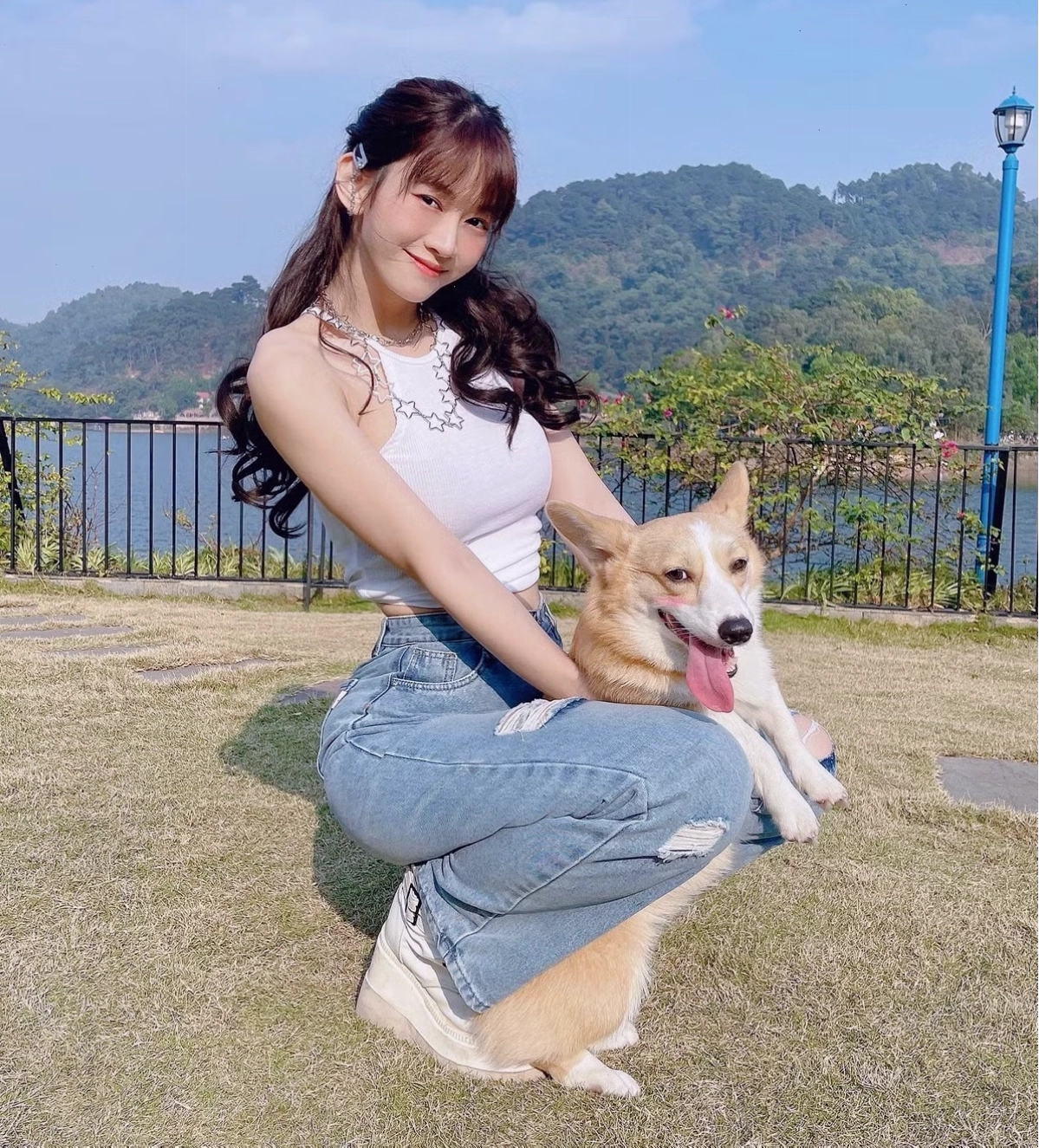 Lê Bống sở hữu lượng fan đông đảo trên mạng xã hội