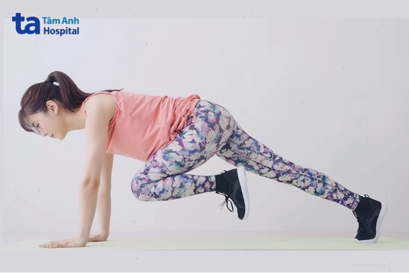 Leo núi kích hoạt cơ toàn thân và đốt cháy calo