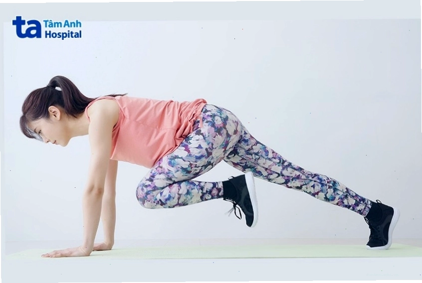 Leo núi là bài tập kích hoạt toàn thân giúp giảm cân