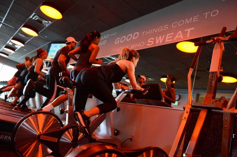 Lợi ích không ngờ khi đi tập gym: Nâng tầm sức khỏe thể chất và tinh thần