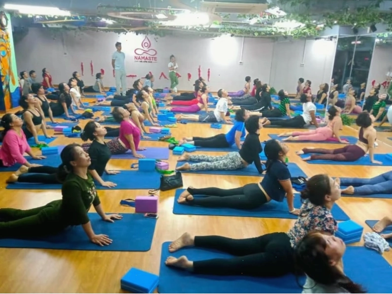 Lớp học tại Trung tâm Yoga Namaste Yoga & Dance quận Cầu Giấy