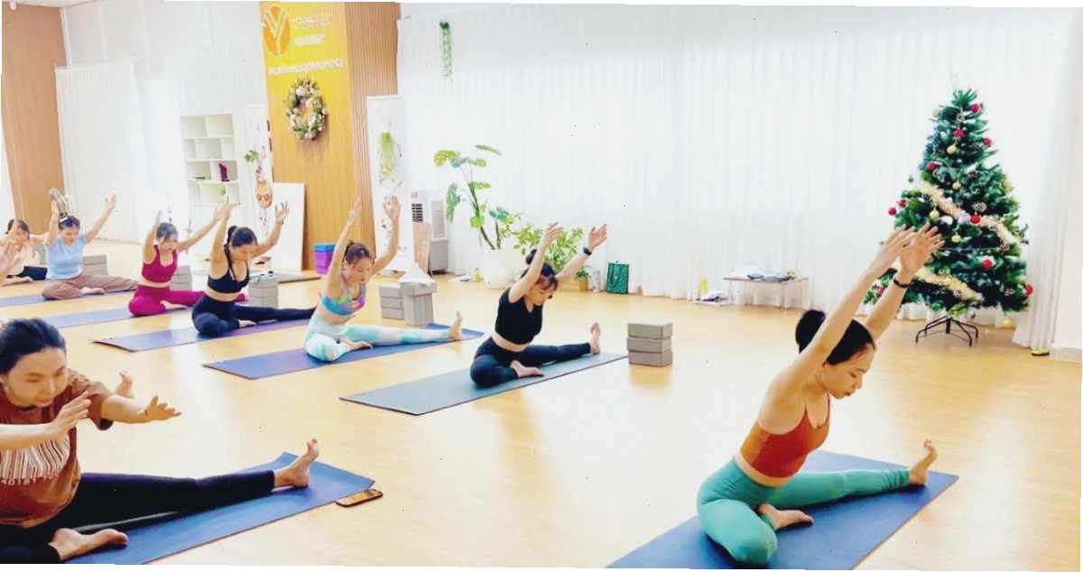 Lớp học tại Yogadaily với không khí thân thiện