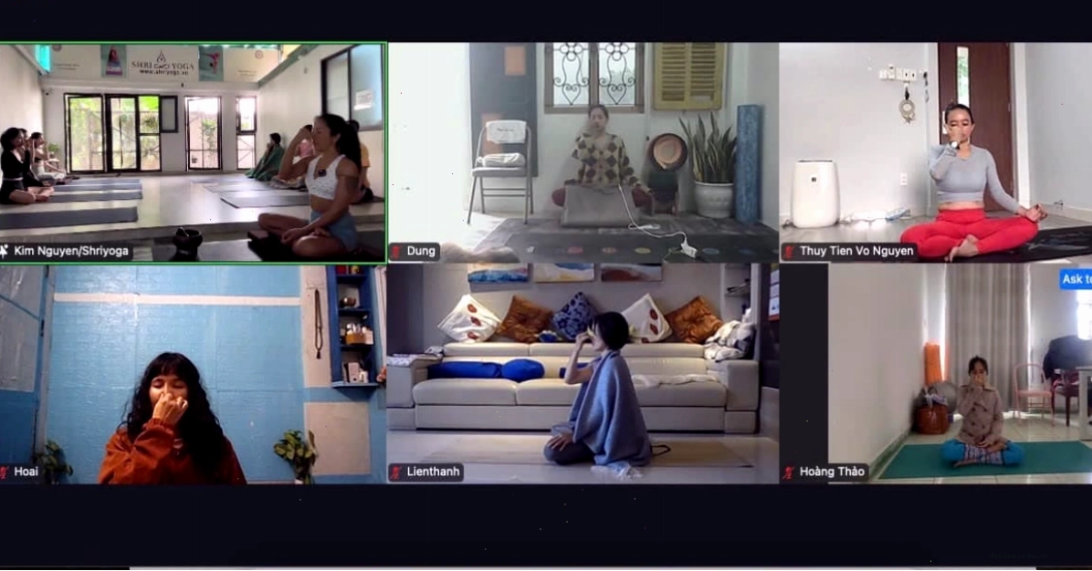 Lớp tập yoga online tại Shiriyoga