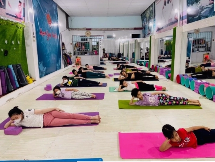 Lớp yoga dành cho trẻ em tại Moon Yoga Vũng Tàu