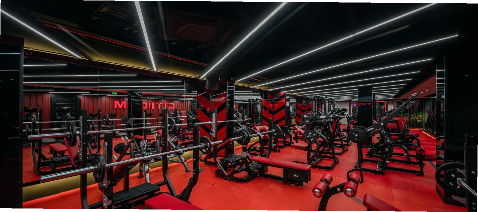 Máy tập Technogym hiện đại tại Citigym Điện Biên Phủ