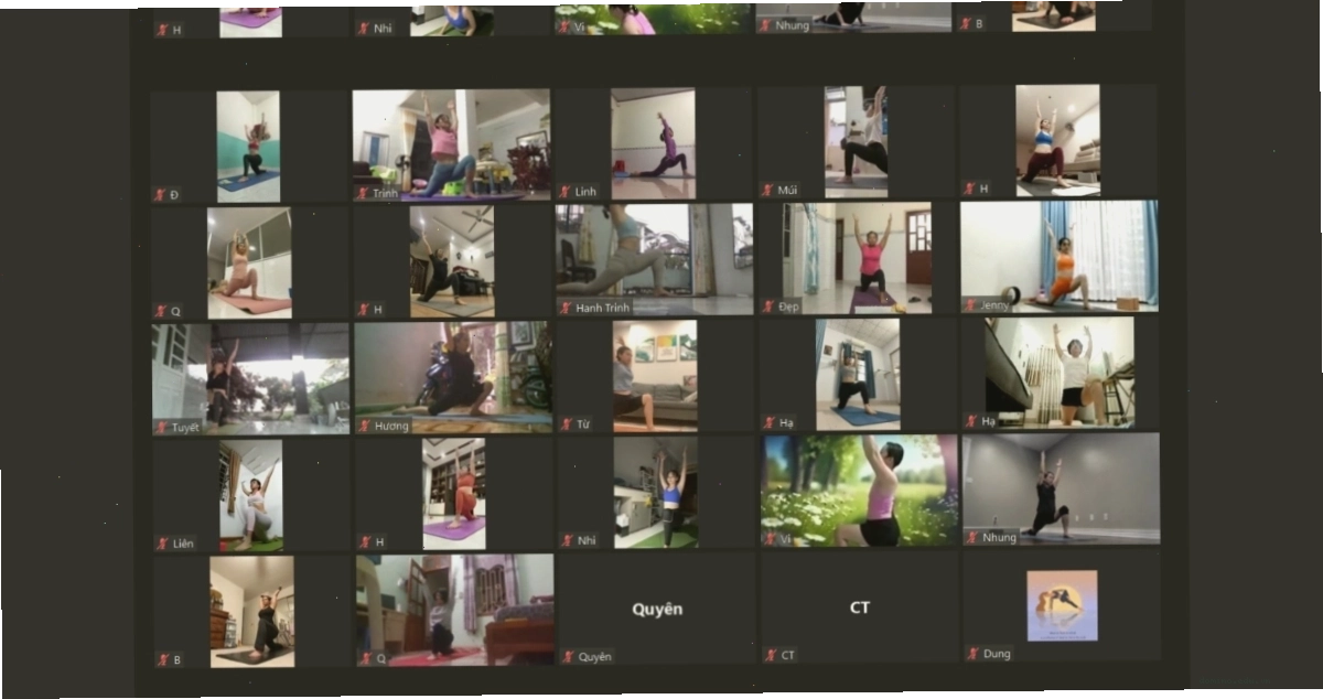 Một buổi sự kiện yoga online của Năng lượng sống.