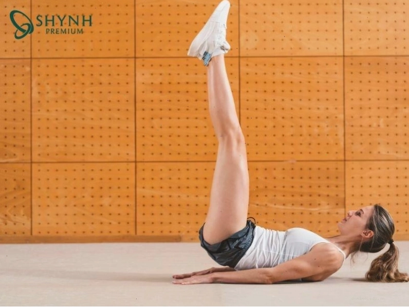 Nâng chân thẳng tác động vào cơ bụng dưới, làm săn chắc vòng 2