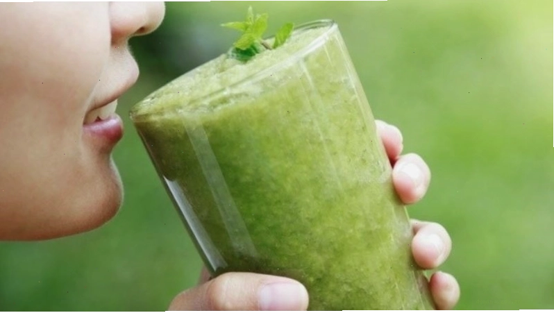 Nên uống nước ép cần tây trước bữa ăn để tăng hiệu quả giảm cân