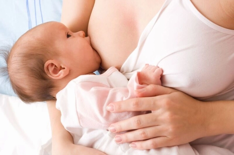 Ngực Căng Tròn Tự Nhiên: Bí Quyết Sở Hữu Vòng 1 Đầy Sức Sống