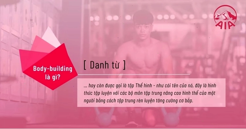 Người tập thể hình đang thực hiện bài tập tạ