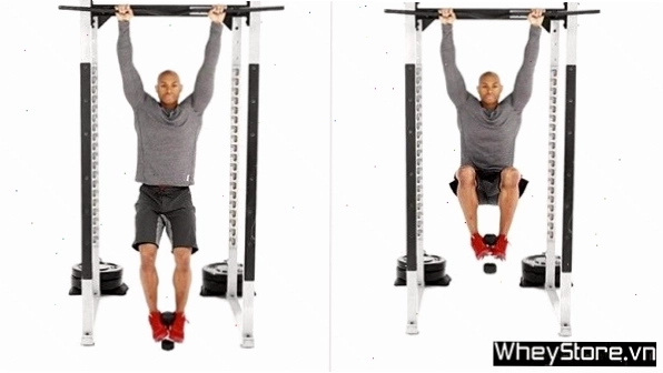 Người tập thực hiện động tác Lunge (chùng chân)