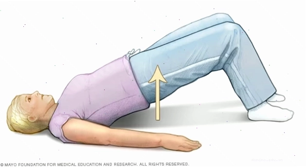 Người thực hiện bài tập plank giữ vững tư thế