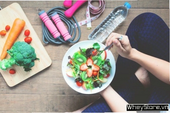 Nguyên tắc giảm lượng calo nạp vào để giảm cân