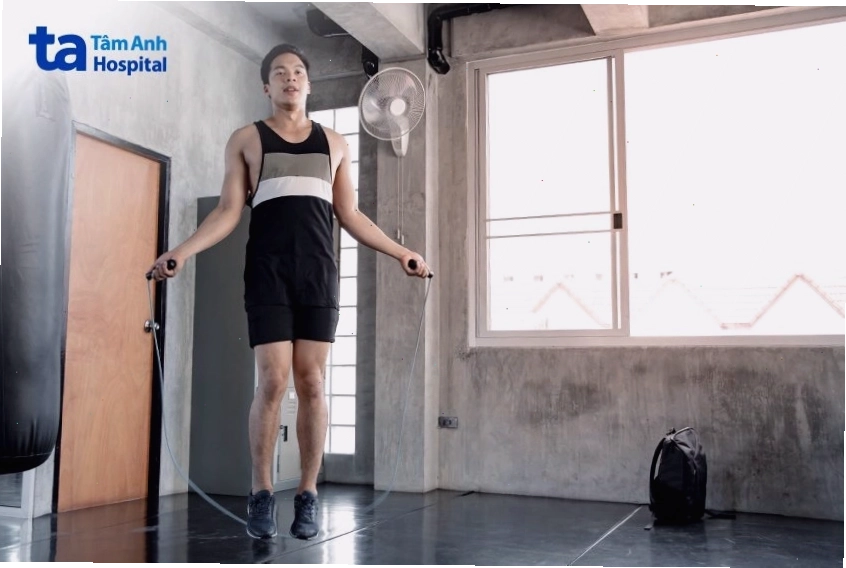 Nhảy dây giúp tiêu mỡ thừa toàn thân