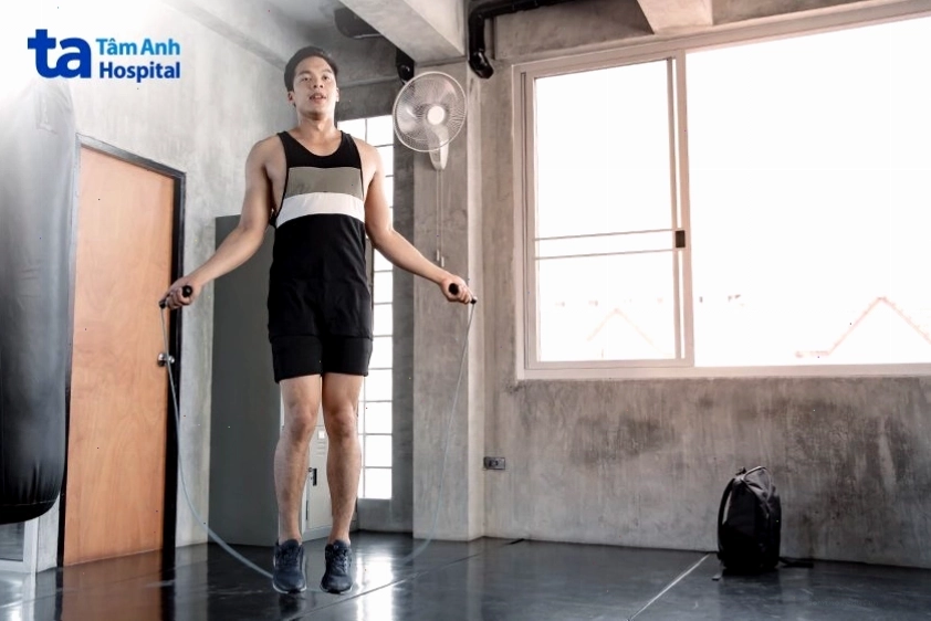 Nhảy dây là bài tập cardio hiệu quả giúp đốt cháy mỡ thừa toàn thân