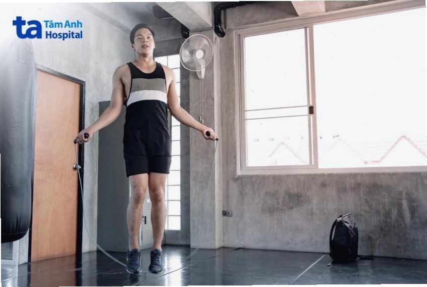Nhảy dây là bài tập giảm mỡ thừa toàn thân hiệu quả