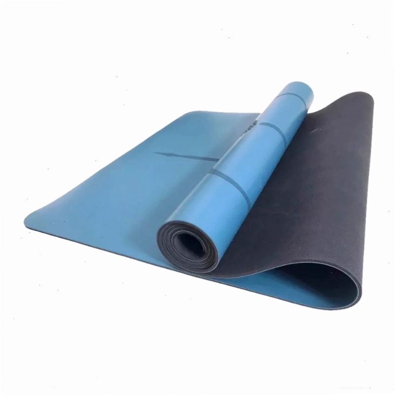 Nữ giới tập luyện với bóng tạ