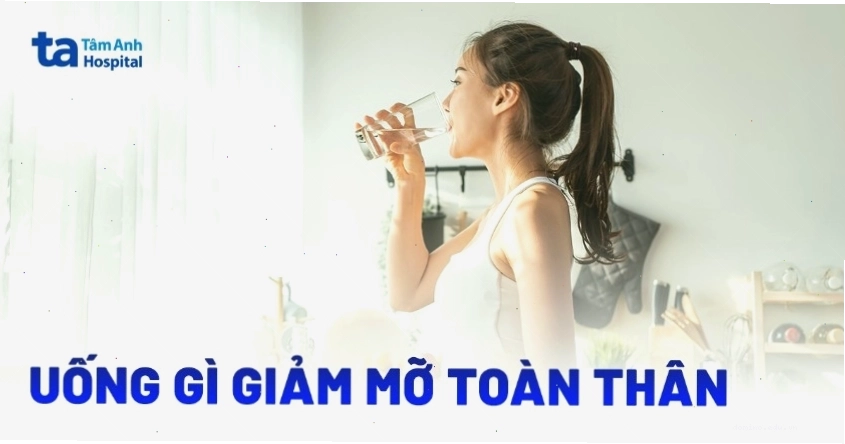 Nước detox từ rau củ và trái cây hỗ trợ thanh lọc cơ thể
