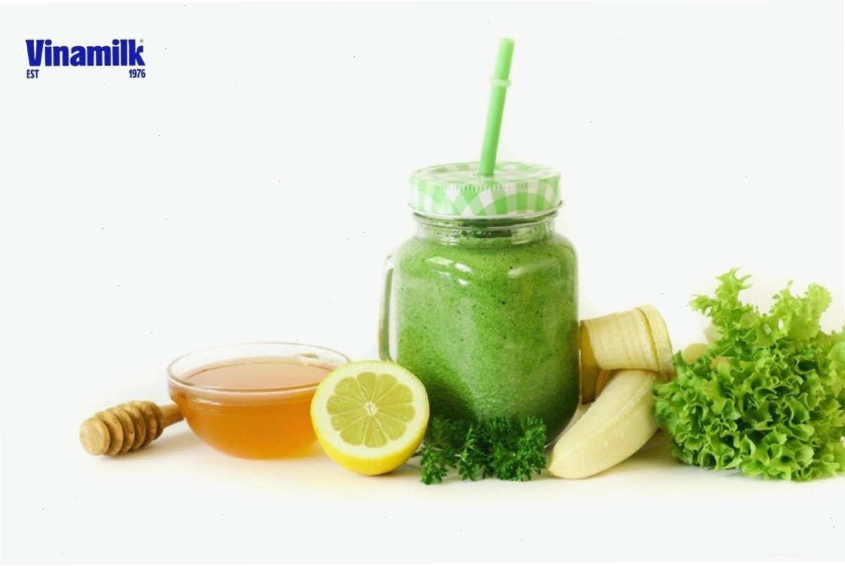 Nước ép cần tây mật ong tốt cho vóc dáng và làn da
