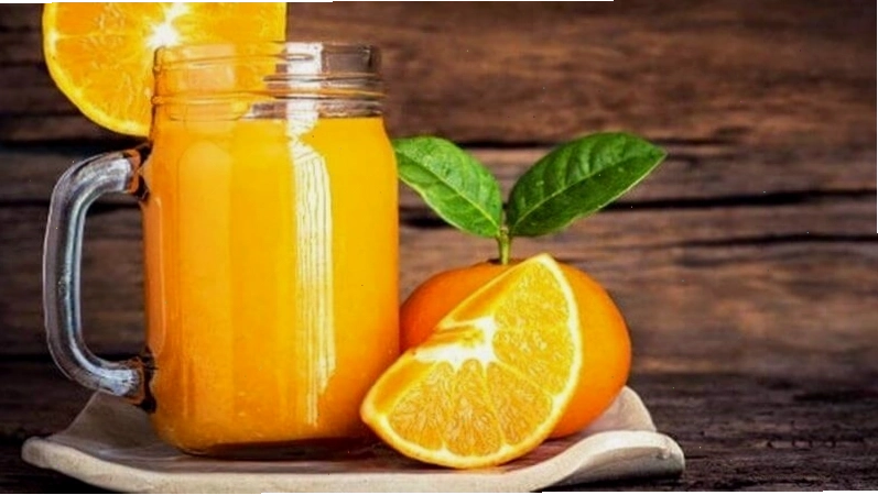 Nước ép dứa chứa enzyme bromelain có tác dụng thúc đẩy quá trình đốt cháy mỡ thừa
