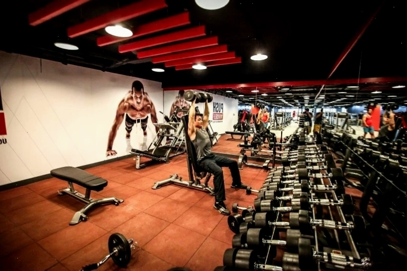 Phòng tập gym nên sở hữu vị trí thuận lợi để người tập dễ dàng di chuyển
