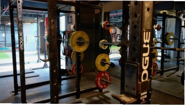 Phòng thay đồ sạch sẽ tại một phòng gym ở Hà Nội