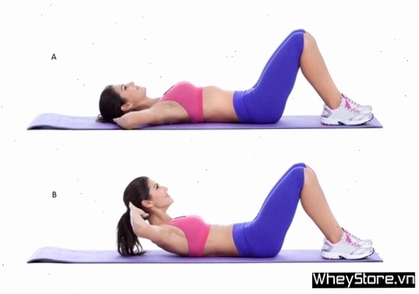 Phụ nữ thực hiện bài tập gập bụng giảm mỡ bụng dưới