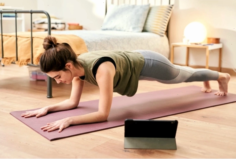 Plank là phương pháp giúp giảm mỡ bụng, đùi hiệu quả