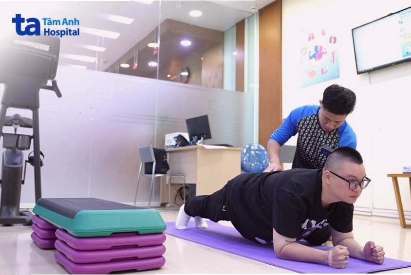 Plank tác động đến vùng bụng