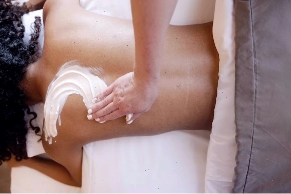 Khám phá các liệu pháp chăm sóc cơ thể toàn diện body treatments