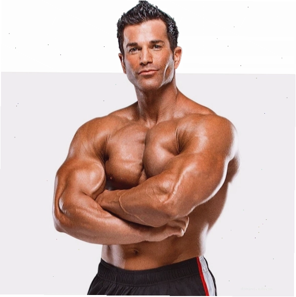 Sagi Kalev hướng dẫn các bài tập trong khối Build của Body Beast