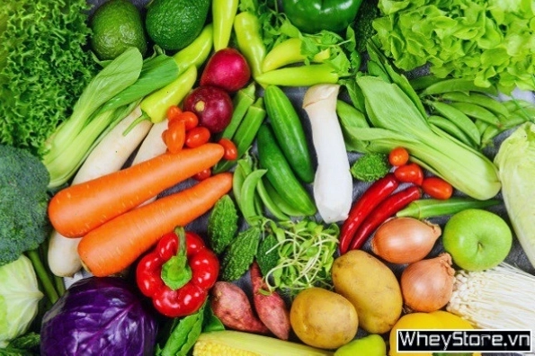 Salad ức gà nướng và bơ