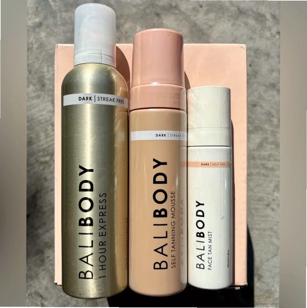 Sản phẩm Bali Body Tanning Milk với bao bì đặc trưng