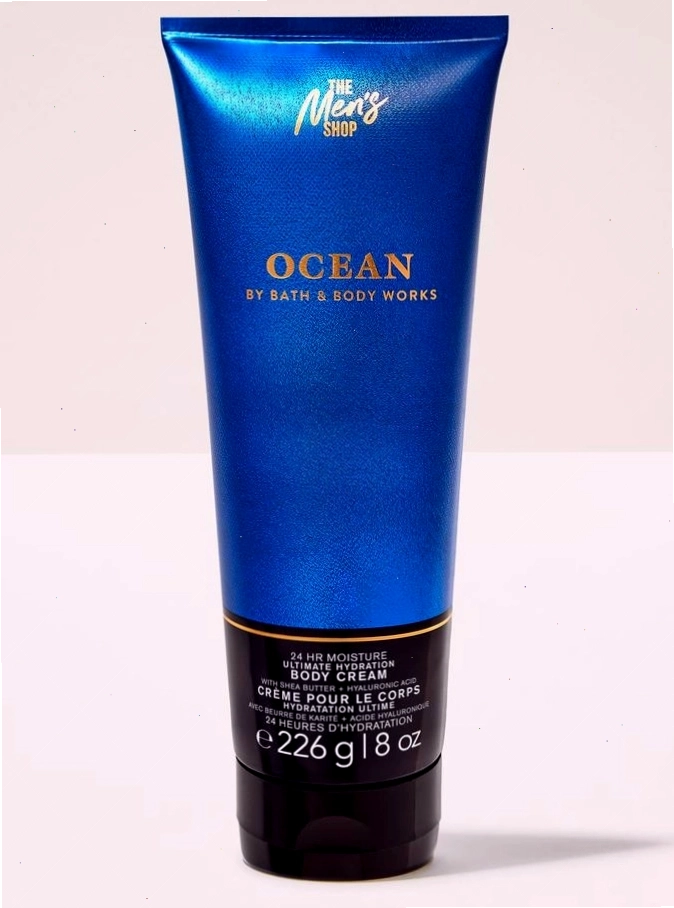 Sản phẩm xịt thơm toàn thân Ocean by Bath and Body Works với thiết kế tươi mát